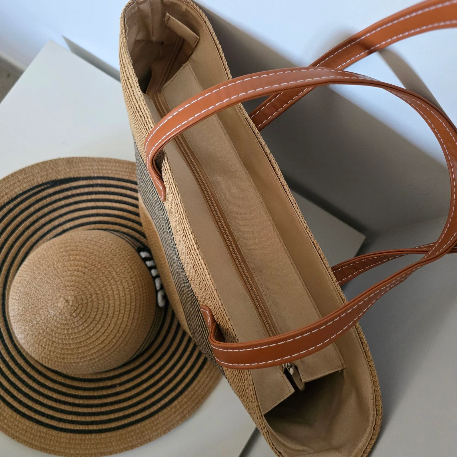 Conjunto capazo y sombrero – photo 3